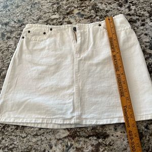 White American Eagle Skirt